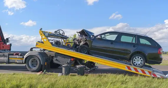 ENLÈVEMENT D’ÉPAVE DE VOITURE